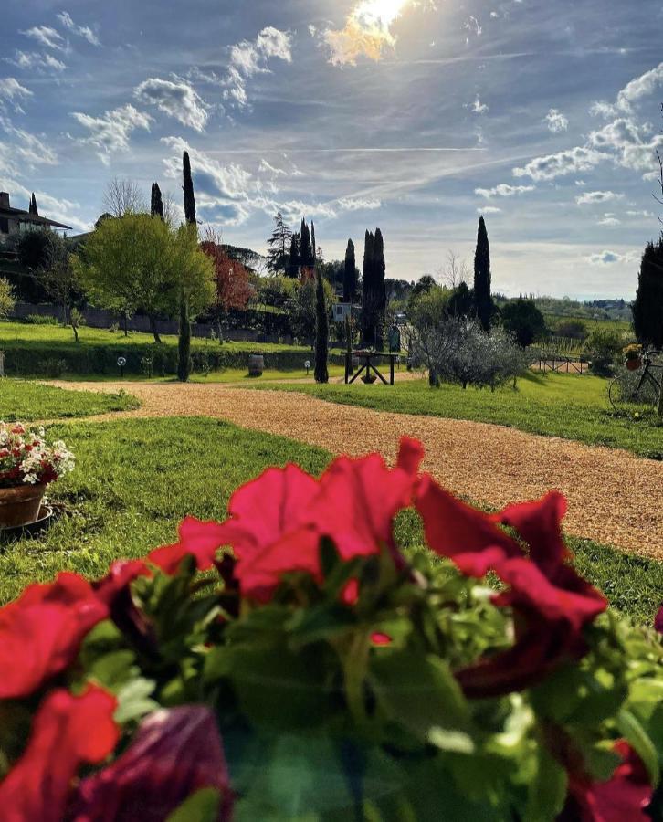 Agriturismo La Corte Del Sole Siena Exterior photo